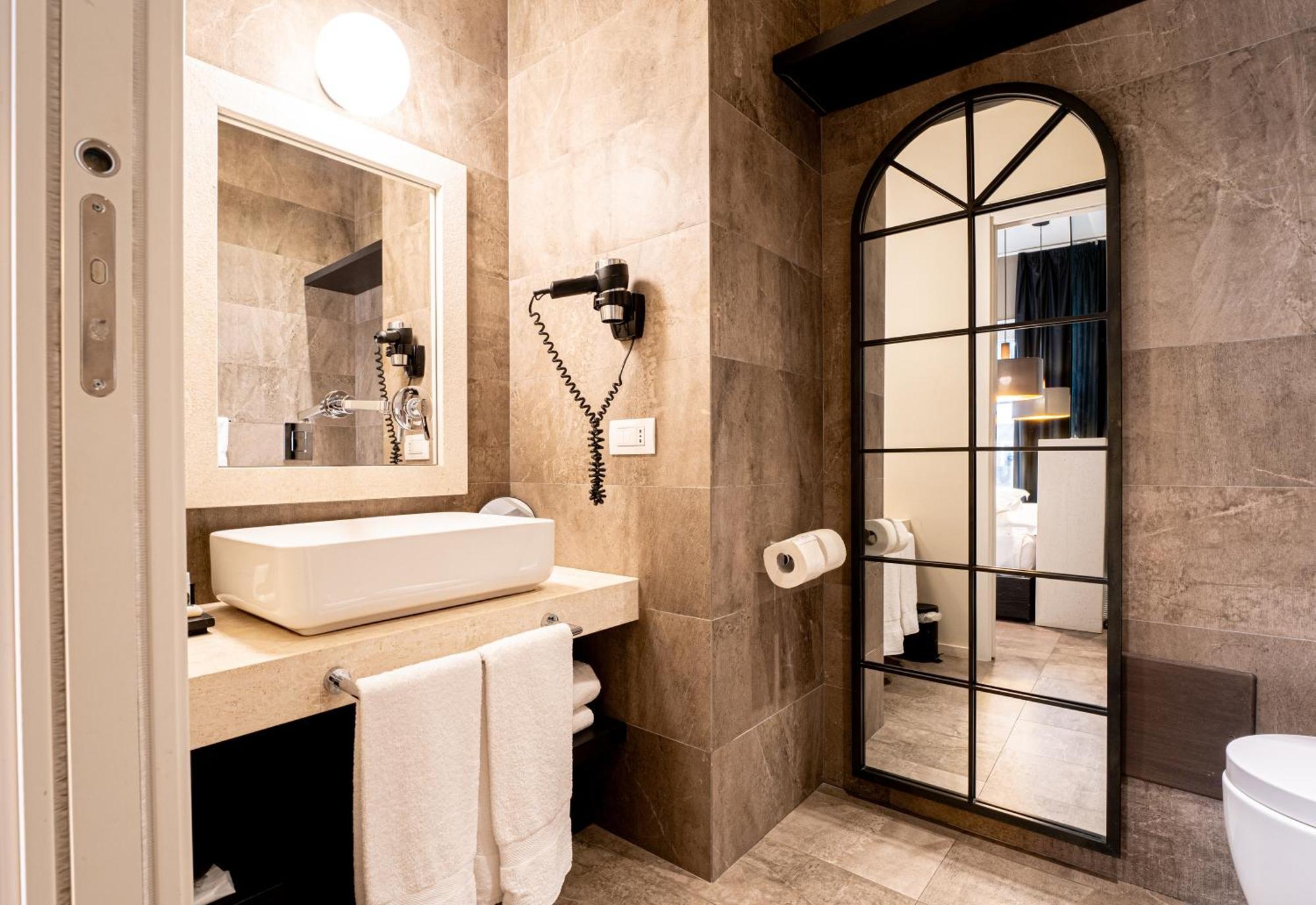 Neko Boutique Hotel Cagliari Ngoại thất bức ảnh